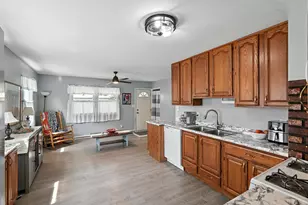 6612 Missouri Ave, Hammond, IN 46323 - Photo 7