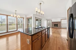 2697 W 85th Ave, Merrillville, IN 46410 - Photo 17