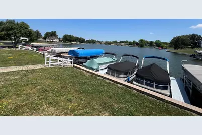 5065 Spinnaker Lane #E, Crown Point, IN 46307 - Photo 5