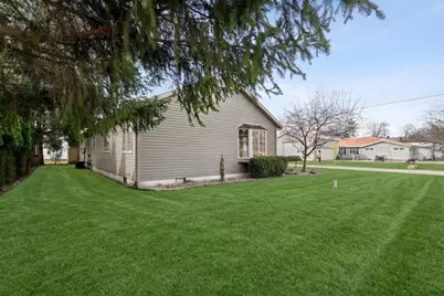 4100 East Drive, Knox, IN 46534 - Photo 5