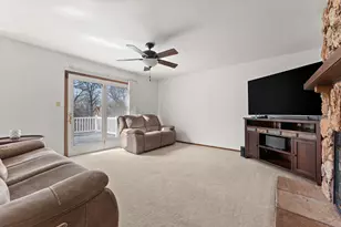 8690 Durbin Ln, Crown Point, IN 46307 - Photo 7