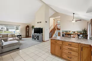 7215 Starling Dr, Schererville, IN 46375 - Photo 9