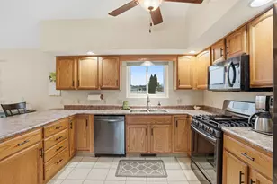 7215 Starling Dr, Schererville, IN 46375 - Photo 7