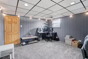 342 N Wright St, Griffith, IN 46319 - Photo 17