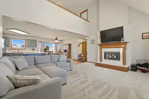 664 Windy Meadow Ct, Hebron, IN 46341 - Photo 3