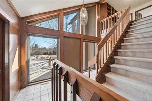 505 Andover Dr, Valparaiso, IN 46383 - Photo 3