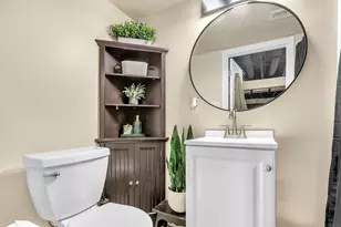 480 Grove Ave, Valparaiso, IN 46385 - Photo 19