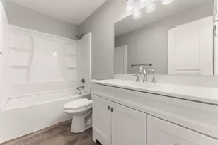 191 Mallard Pointe Dr, Valparaiso, IN 46385 - Photo 17