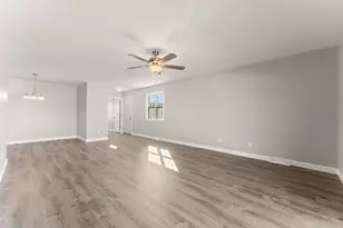 191 Mallard Pointe Dr, Valparaiso, IN 46385 - Photo 7