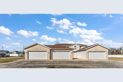 191 Mallard Pointe Drive, Valparaiso, IN 46385 - Photo 1