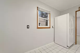 1115 Springland Ave, Michigan City, IN 46360 - Photo 7