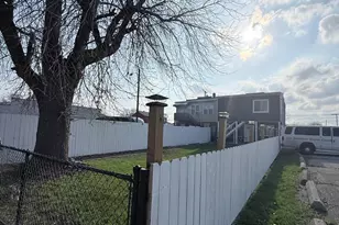 4004 Euclid Ave, East Chicago, IN 46312 - Photo 5