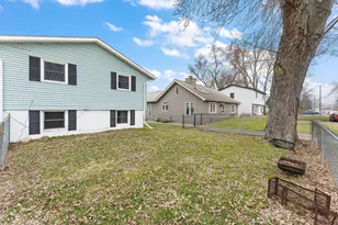 1702 Broadway Ave, Chesterton, IN 46304 - Photo 17