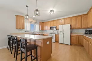 609 Dakota Dr, Lowell, IN 46356 - Photo 7