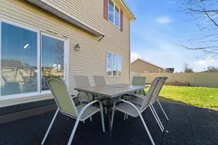 609 Dakota Dr, Lowell, IN 46356 - Photo 11