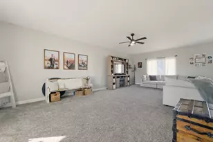 609 Dakota Dr, Lowell, IN 46356 - Photo 3