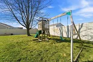 609 Dakota Dr, Lowell, IN 46356 - Photo 27