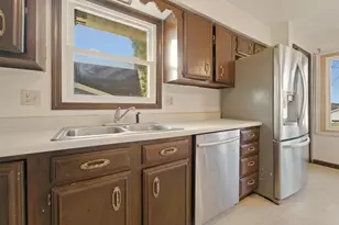 3771 Kingsway Dr, Crown Point, IN 46307 - Photo 15