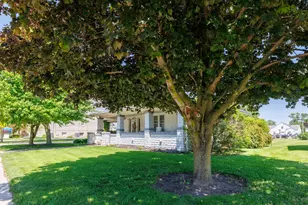 128 E Main St, Brook, IN 47922 - Photo 3