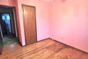 709 Porter St, Gary, IN 46406 - Photo 9