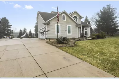 32946 Barn Owl Court, New Carlisle, IN 46552 - Photo 3