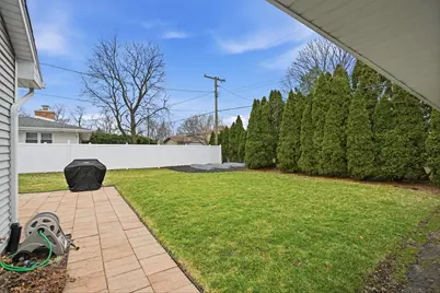 9200 Birch Avenue, Munster, IN 46321 - Photo 33