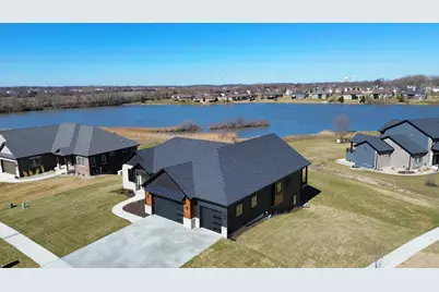 10102 Lakeview Drive, Saint John, IN 46373 - Photo 3