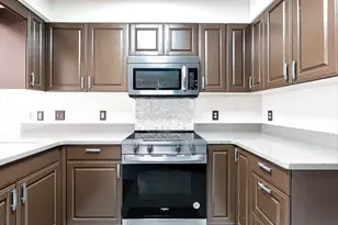 239 Carnoustie Ct, Schererville, IN 46375 - Photo 3