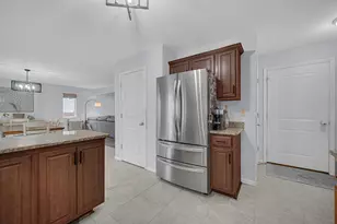 998 Ian Dr, Hobart, IN 46342 - Photo 13