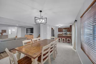 998 Ian Dr, Hobart, IN 46342 - Photo 9