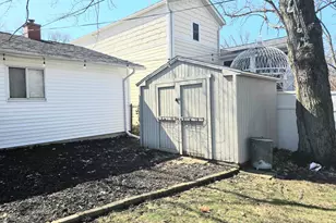 510 Washington Park Blvd, Michigan City, IN 46360 - Photo 19