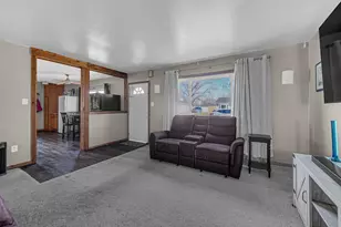 7208 Ohio Ave, Hammond, IN 46323 - Photo 11