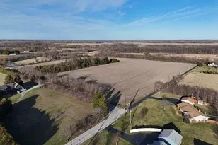 10021 Clay St, Crown Point, IN 46307 - Photo 5