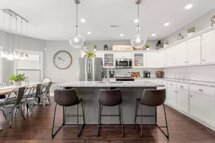 3805 Mandy Ct, Warsaw, IN 46582 - Photo 5