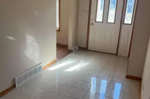 2326 Ticonderoga St, Schererville, IN 46375 - Photo 7