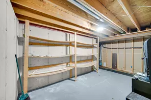 692 Harvest Rd, Valparaiso, IN 46383 - Photo 27