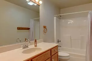 2626 41st Pl, Highland, IN 46322 - Photo 5