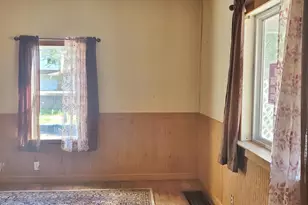 1621 W 10th St, Michigan City, IN 46360 - Photo 11