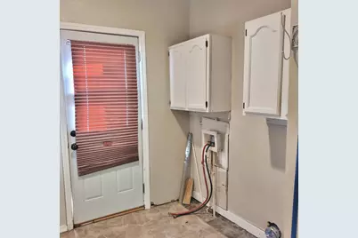 1621 W 10th Street, Michigan City, IN 46360 - Photo 17