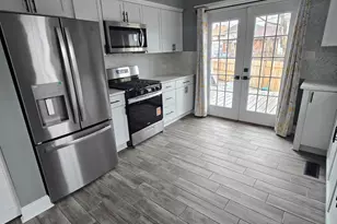 907 Carroll St, Hammond, IN 46320 - Photo 5