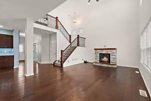 727 E 118th Ave, Crown Point, IN 46307 - Photo 9