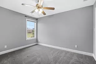 4901 Hyde Park Dr, Valparaiso, IN 46383 - Photo 25