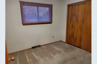 9420 Saric Drive, Highland, IN 46322 - Photo 13