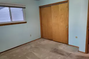 9420 Saric Dr, Highland, IN 46322 - Photo 11