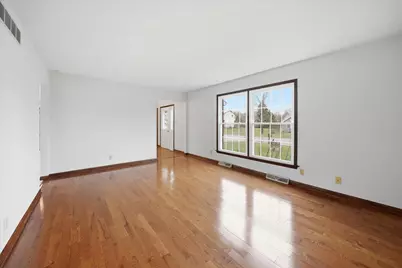 188 Goodview Drive, Valparaiso, IN 46385 - Photo 7