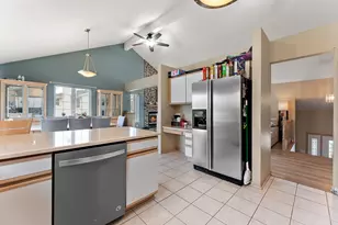 8567 Judith Ln, Saint John, IN 46373 - Photo 7