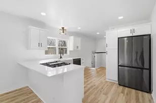 7325 Locust Ave, Gary, IN 46403 - Photo 17