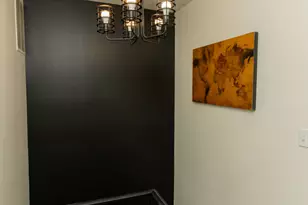 455 E 60th Pl, Merrillville, IN 46410 - Photo 9