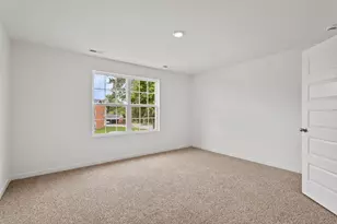 581 Cressmoor Blvd, Hobart, IN 46342 - Photo 11