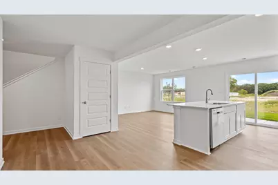 581 Cressmoor Boulevard, Hobart, IN 46342 - Photo 5